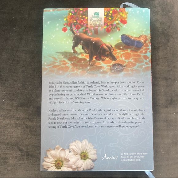 ⭐️Victorian Mansion Flower Shop Mysteries ⭐️Pineand Punishment-Johnnie Alexander - Picture 2 of 2